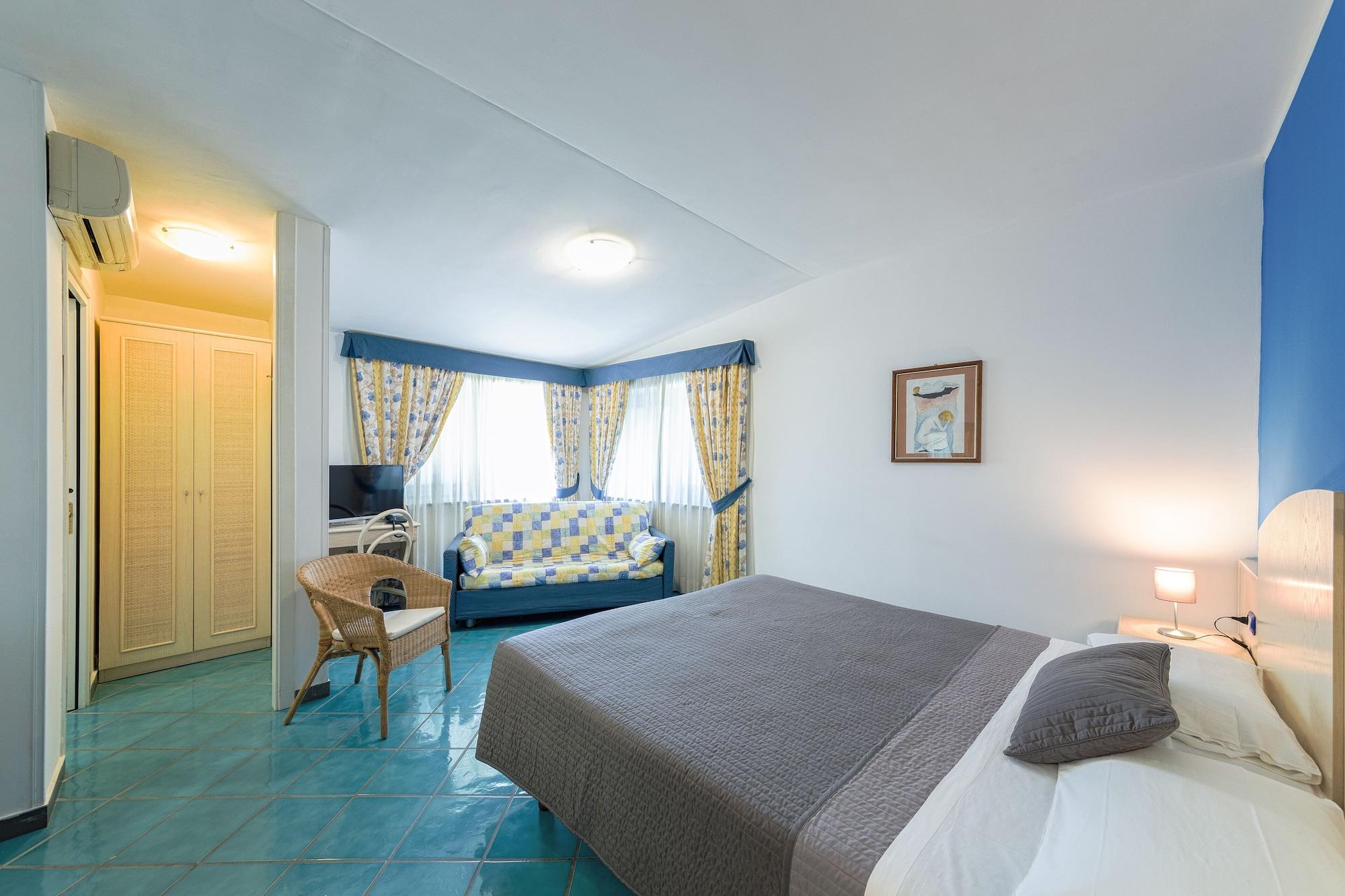 Agave Hotel Поцуоли Екстериор снимка
