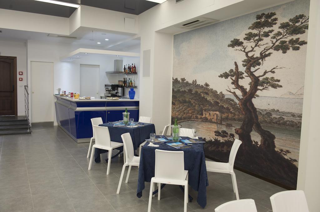 Agave Hotel Поцуоли Екстериор снимка
